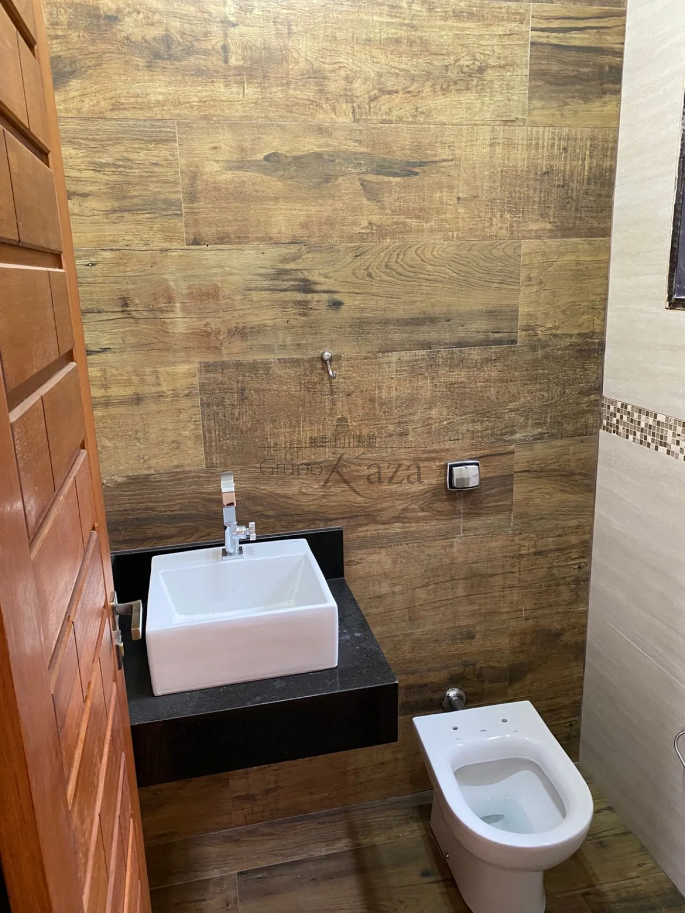 Foto 11 de Casa Padrão em Parque Santo Antônio, Jacareí - imagem 11