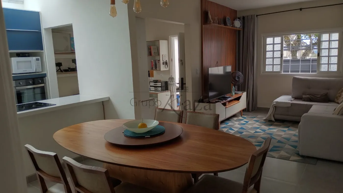 Foto 1 de Casa Padrão em Jardim das Indústrias, São José dos Campos - imagem 1