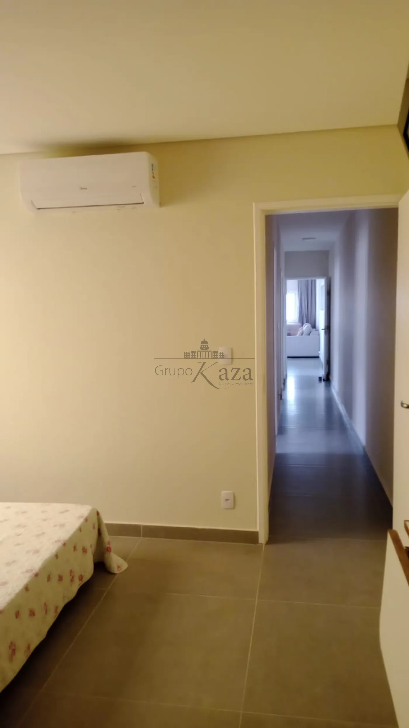 Foto 11 de Casa Padrão em Jardim das Indústrias, São José dos Campos - imagem 11