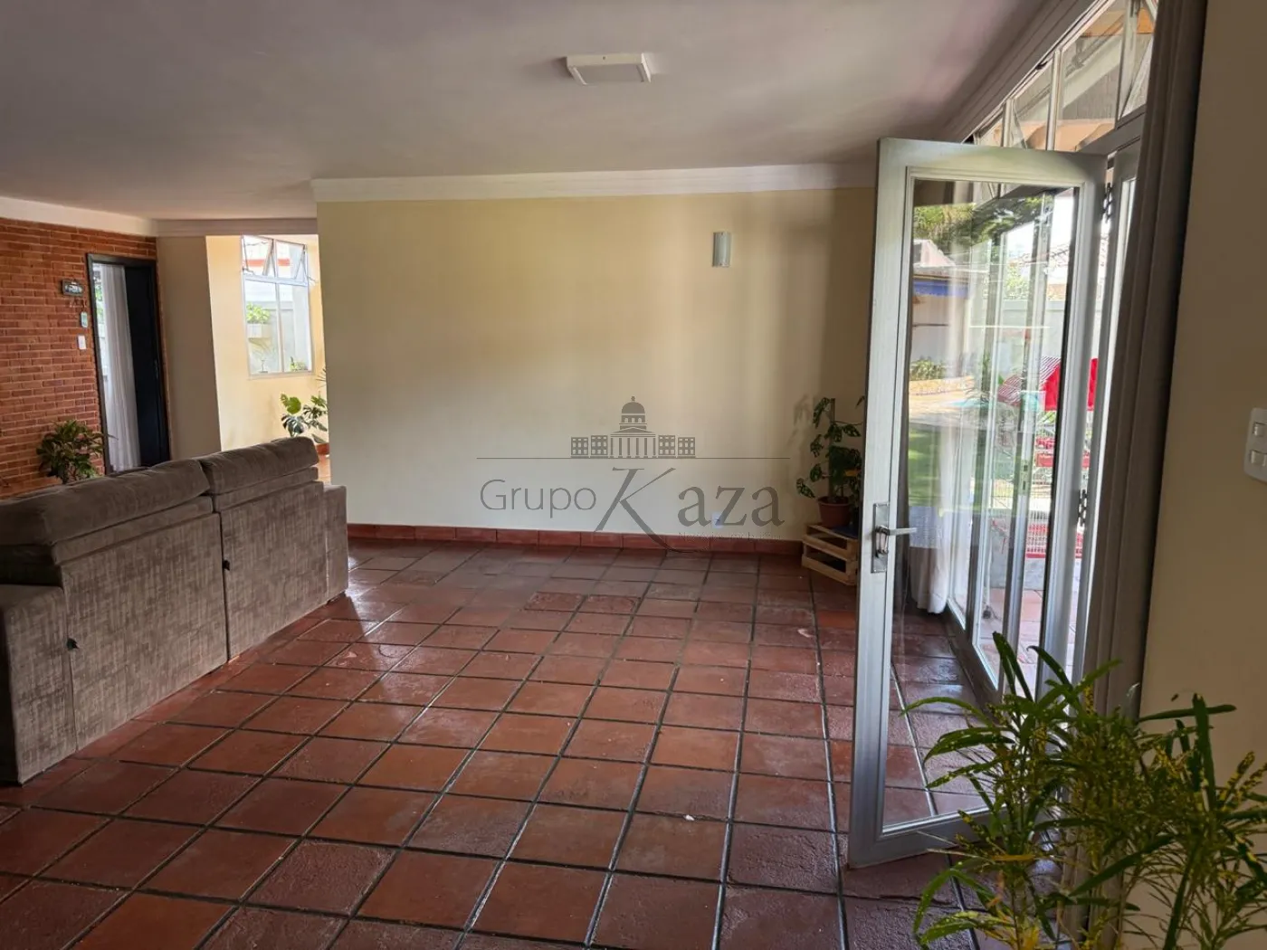 Foto 4 de Comercial Casa em Jardim Siesta, Jacareí - imagem 4