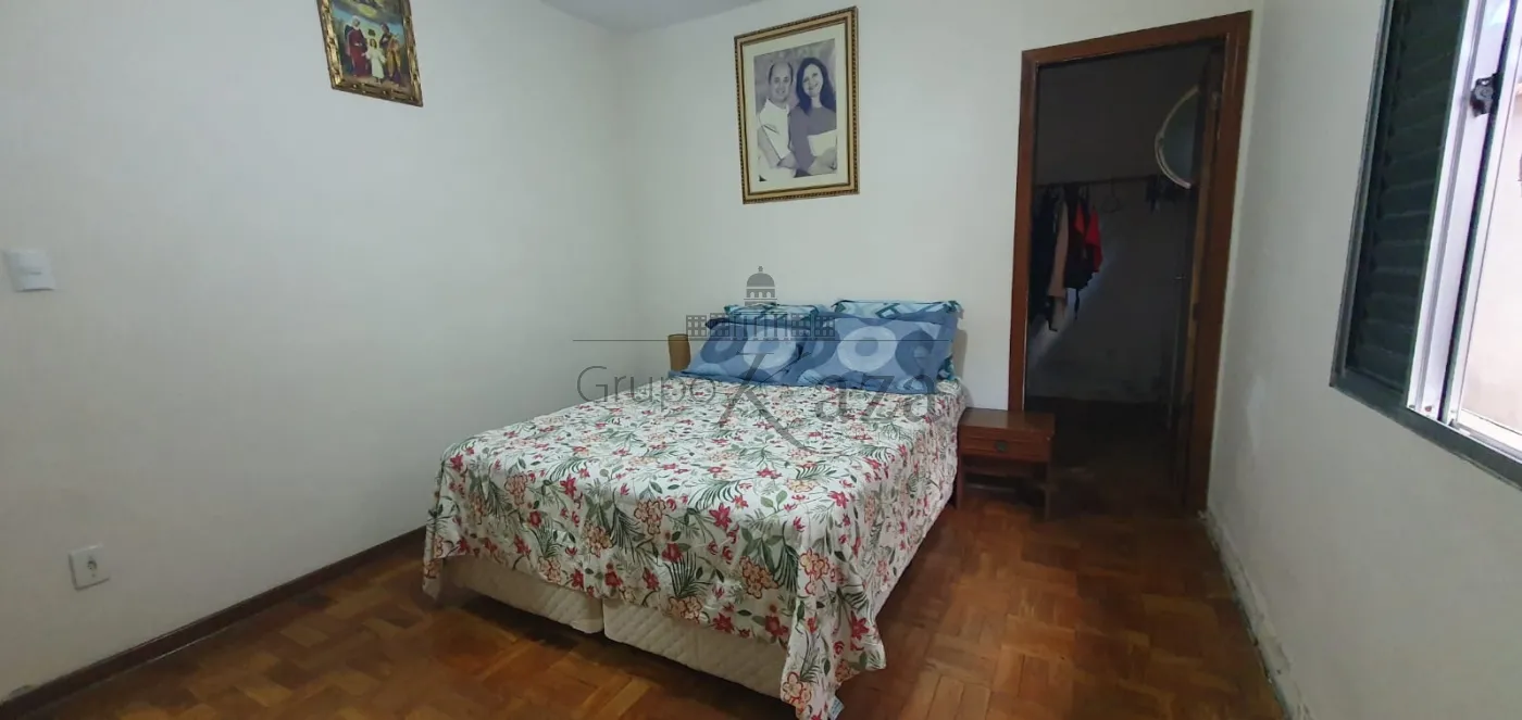 Foto 6 de Casa Térrea em Parque Santo Antônio, Jacareí - imagem 6