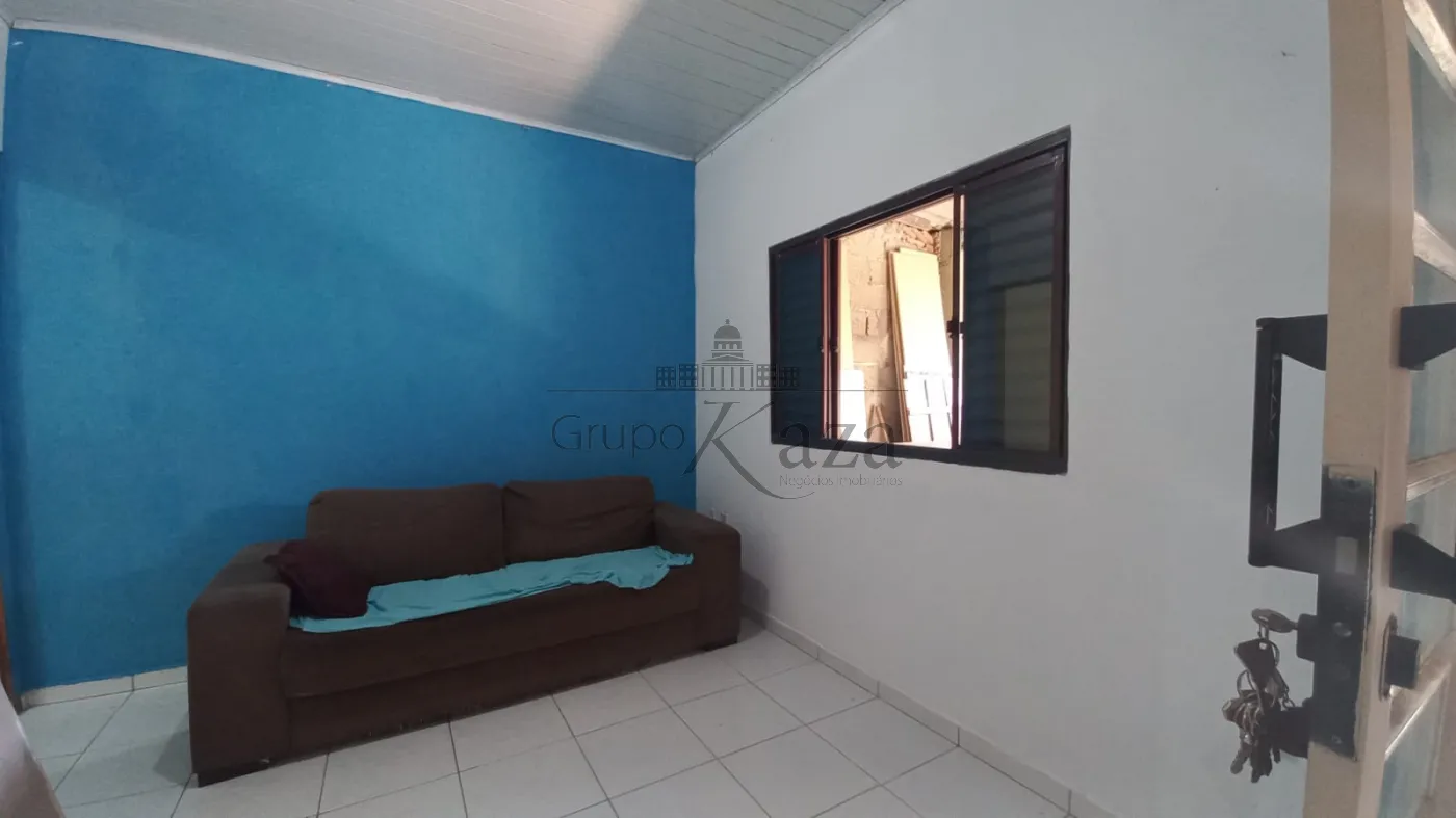 Foto 1 de Casa Padrão em Lagoa Azul, Jacareí - imagem 1