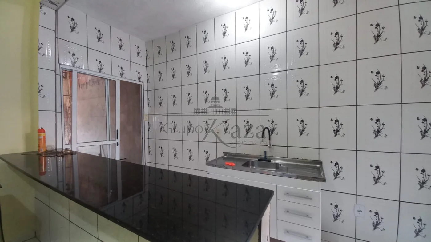 Foto 7 de Casa Padrão em Lagoa Azul, Jacareí - imagem 7