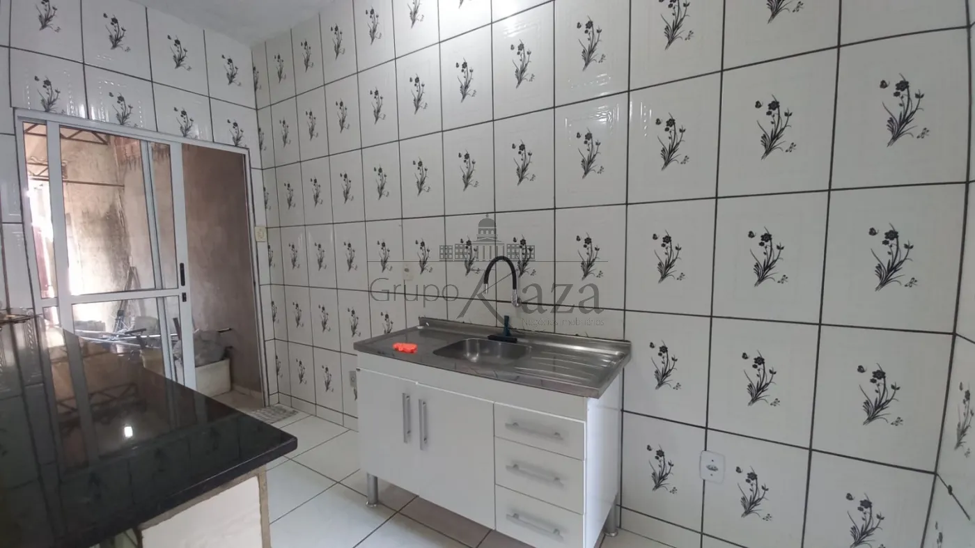 Foto 8 de Casa Padrão em Lagoa Azul, Jacareí - imagem 8
