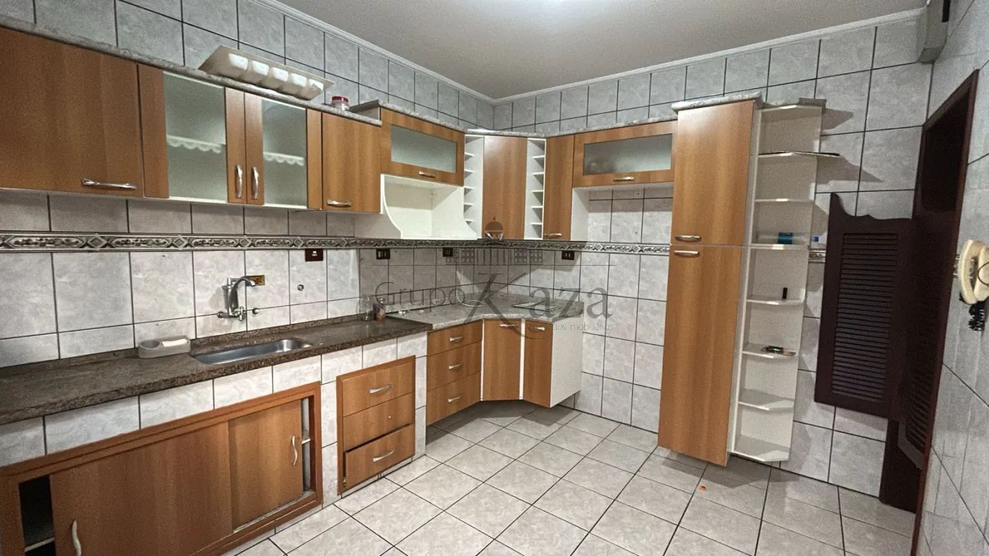Foto 3 de Casa Padrão em Jardim Terras de São João, Jacareí - imagem 3