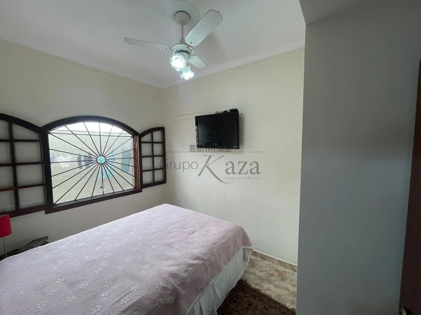 Foto 16 de Casa Padrão em Parque Itamarati, Jacareí - imagem 16
