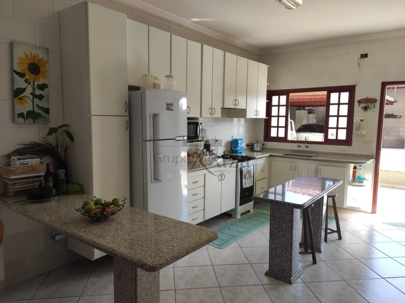 Foto 4 de Casa Sobrado em Martim de Sá, Caraguatatuba - imagem 4