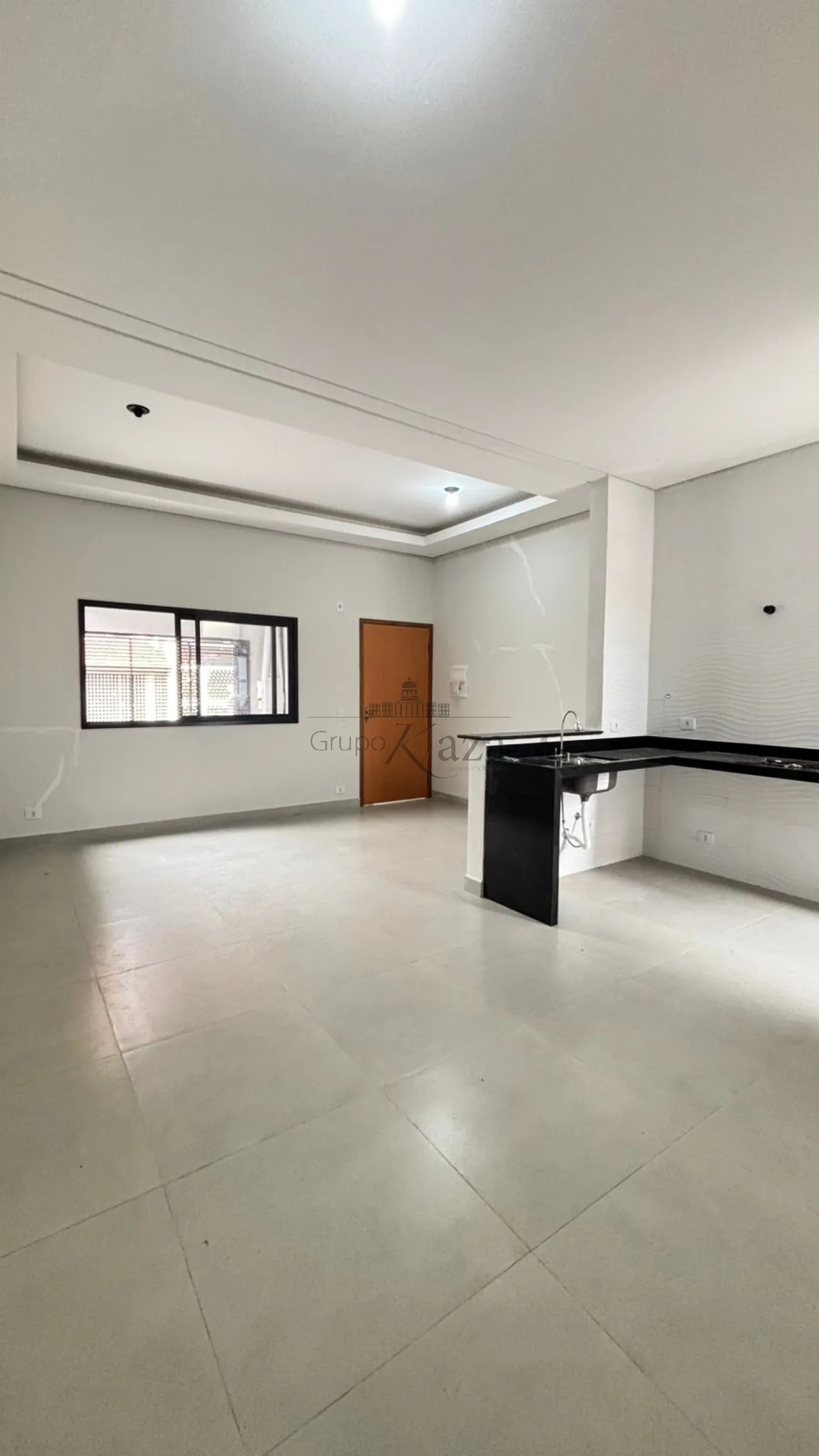 Foto 2 de Casa Padrão em Jardim das Indústrias, São José dos Campos - imagem 2