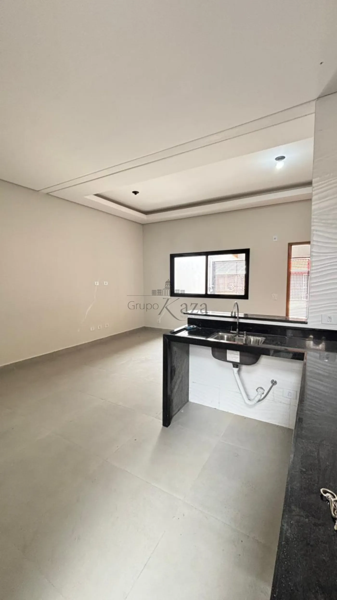 Foto 3 de Casa Padrão em Jardim das Indústrias, São José dos Campos - imagem 3
