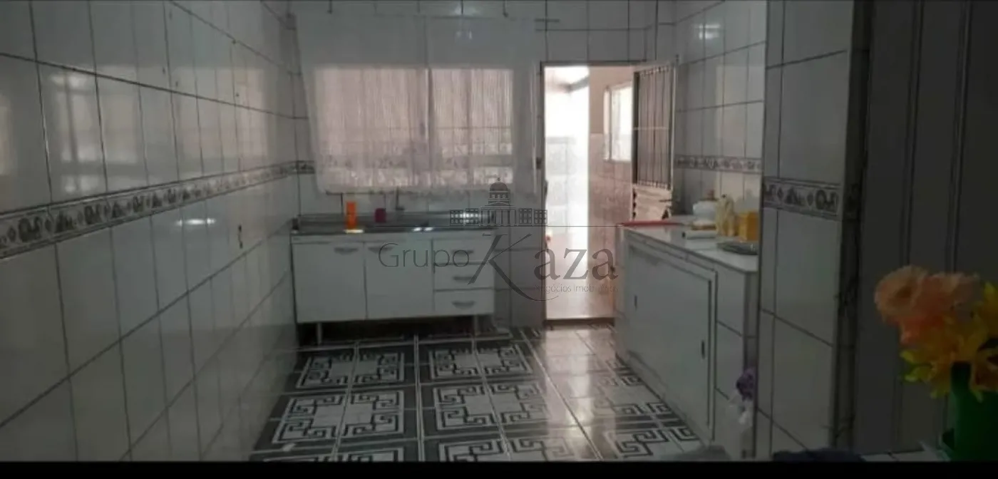 Foto 6 de Casa Sobrado em Primeiro de Maio, Jacareí - imagem 6