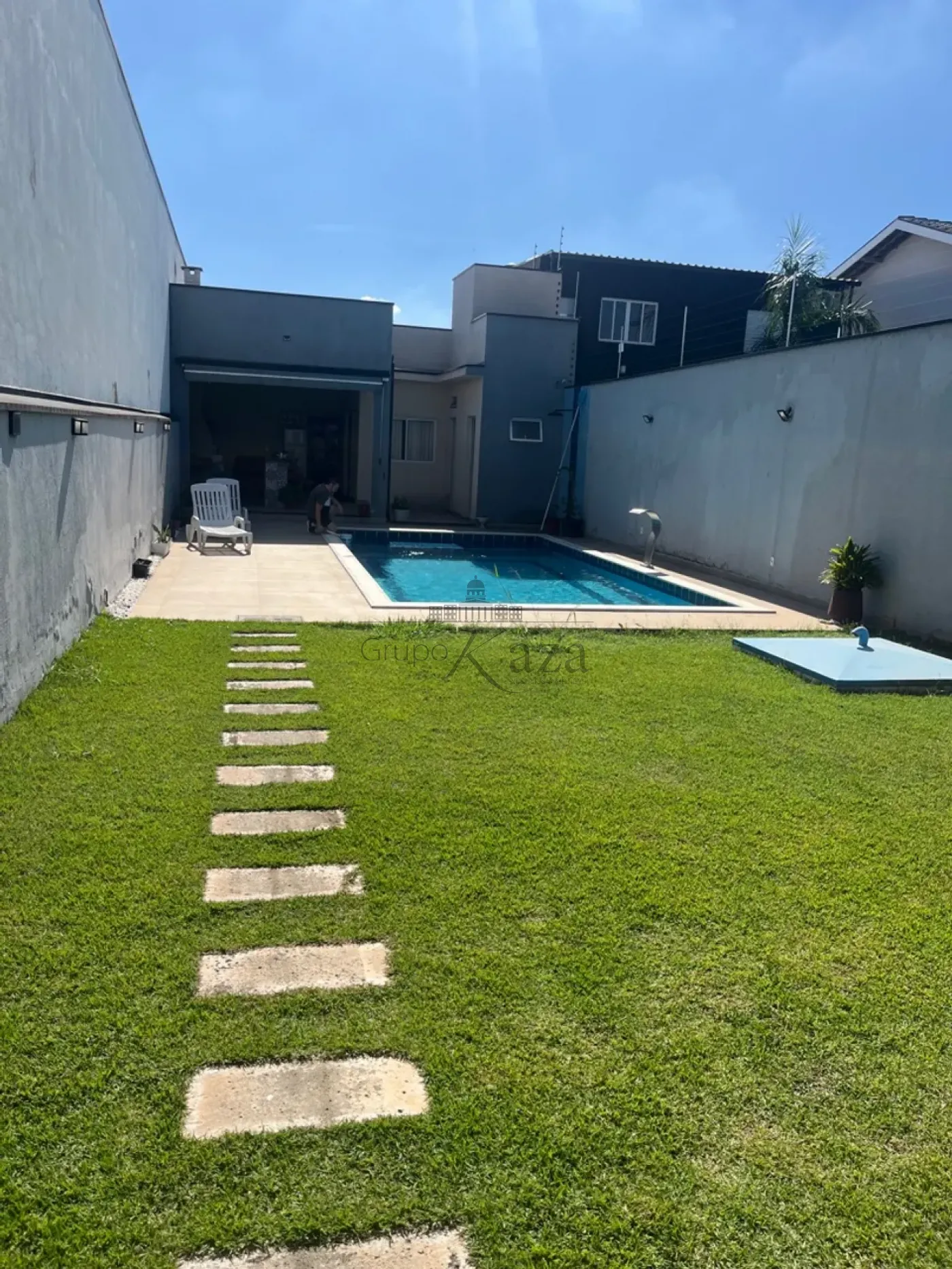 Foto 1 de Casa Padrão em Loteamento Villa Branca, Jacareí - imagem 1