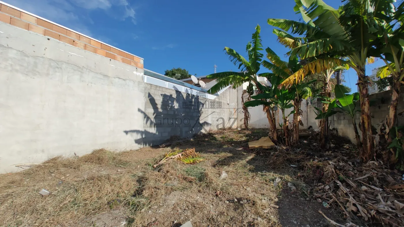 Foto 1 de Terreno Padrão em Parque Santo Antônio, Jacareí - imagem 1