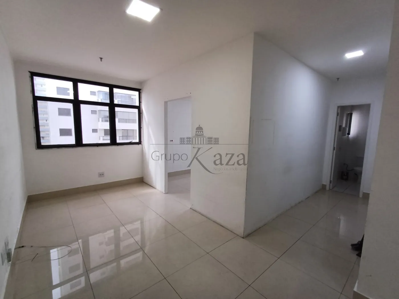 Foto 2 de Comercial Sala Condomínio em Parque Residencial Aquarius, São José dos Campos - imagem 2