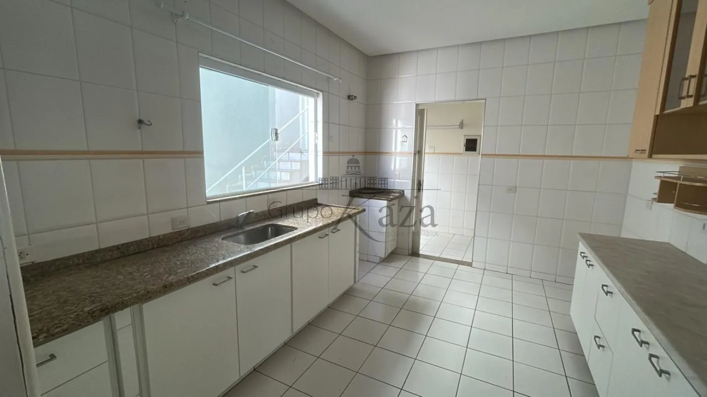 Foto 9 de Casa Condomínio em Vila Zezé, Jacareí - imagem 9