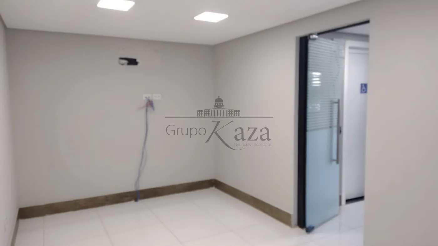 Foto 31 de Comercial Ponto Comercial em Jardim das Indústrias, São José dos Campos - imagem 31
