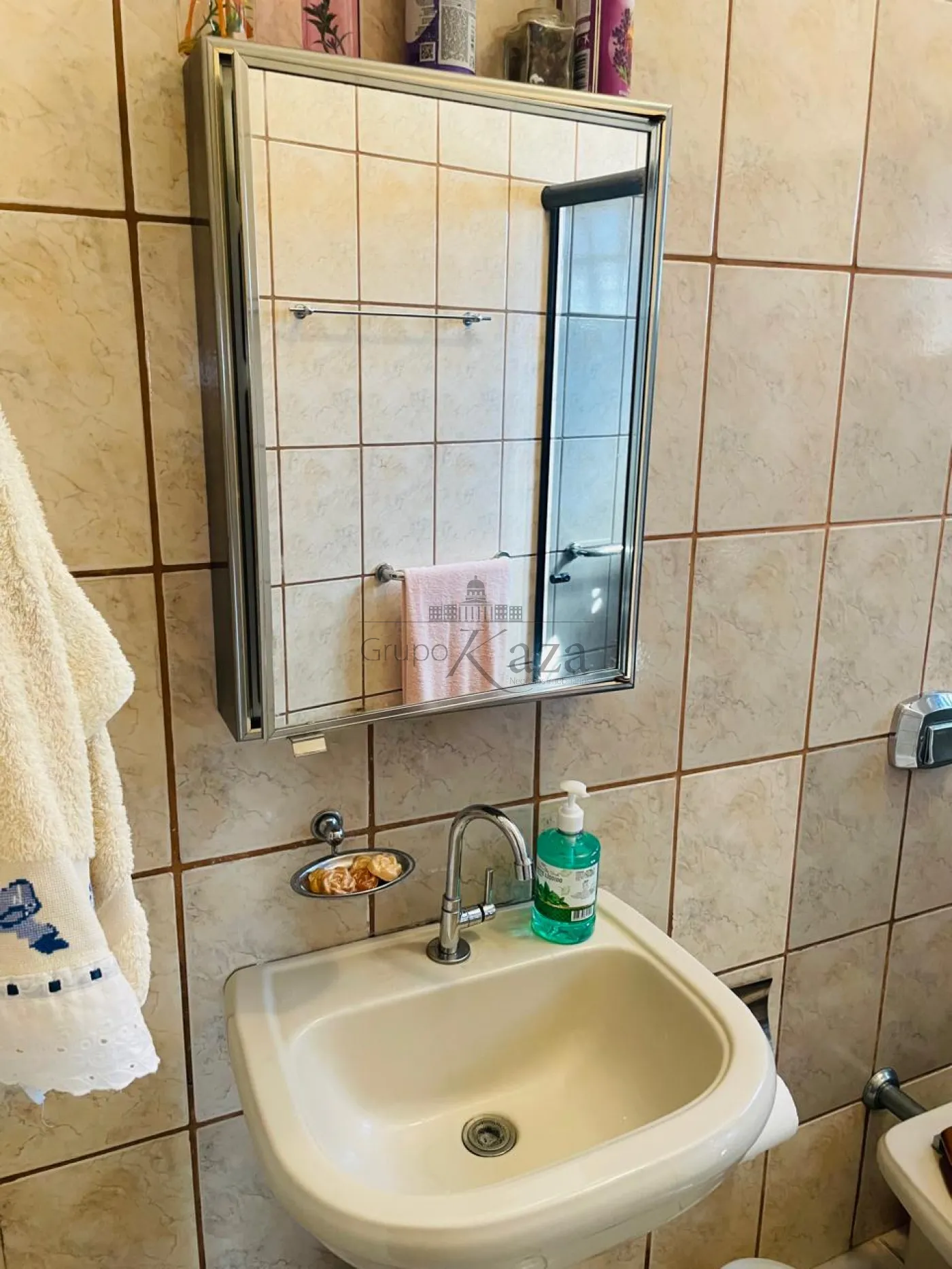 Foto 16 de Casa Padrão em Jardim das Indústrias, São José dos Campos - imagem 16