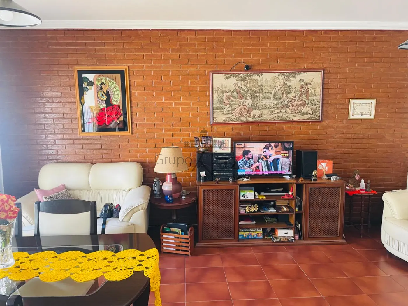 Foto 1 de Casa Padrão em Jardim das Indústrias, São José dos Campos - imagem 1