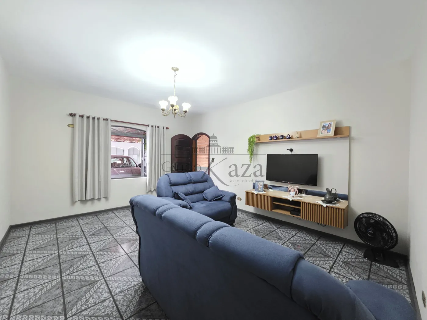 Foto 2 de Casa Sobrado em Jardim Guimarães, São José dos Campos - imagem 2