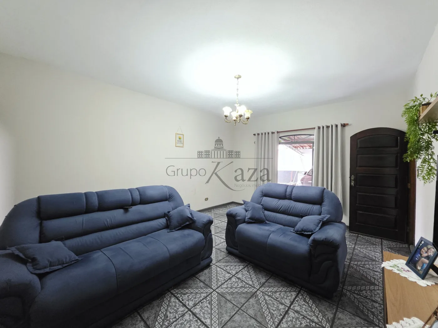 Foto 3 de Casa Sobrado em Jardim Guimarães, São José dos Campos - imagem 3