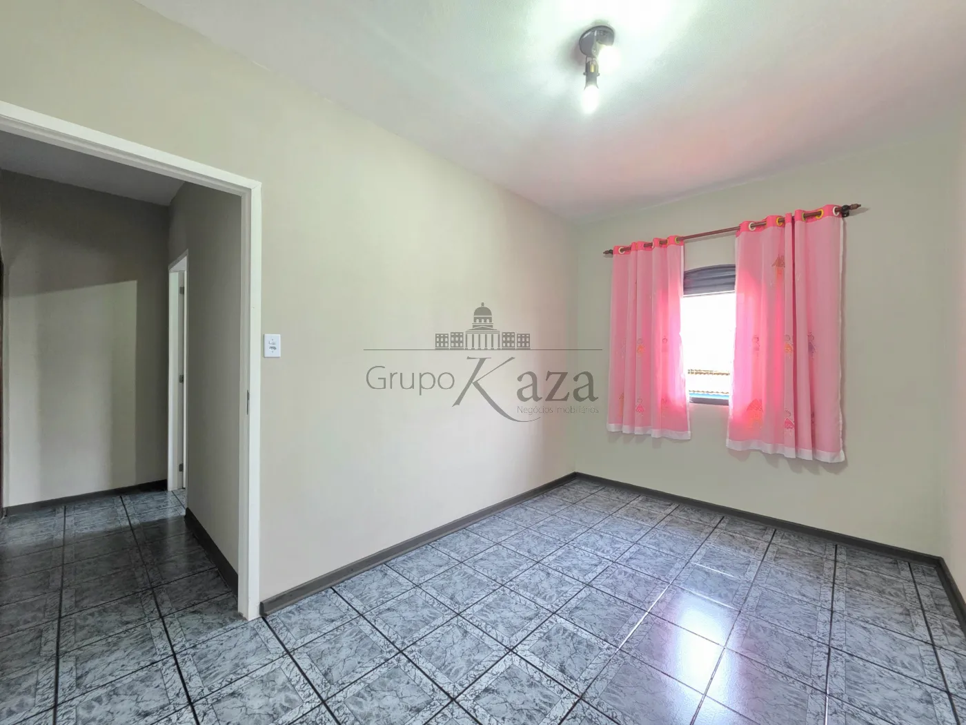Foto 18 de Casa Sobrado em Jardim Guimarães, São José dos Campos - imagem 18