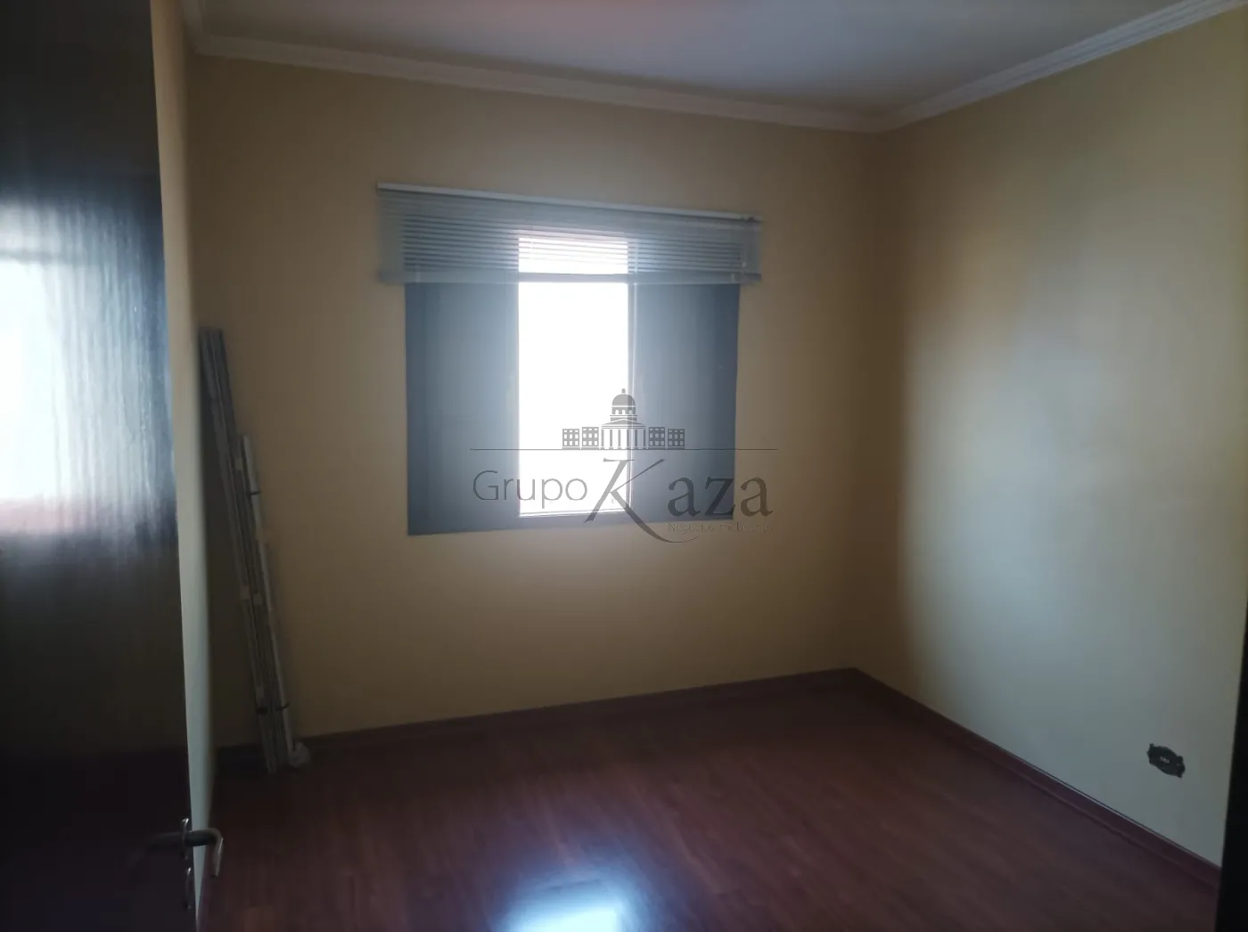 Foto 14 de Casa Sobrado em Monte Castelo, São José dos Campos - imagem 14