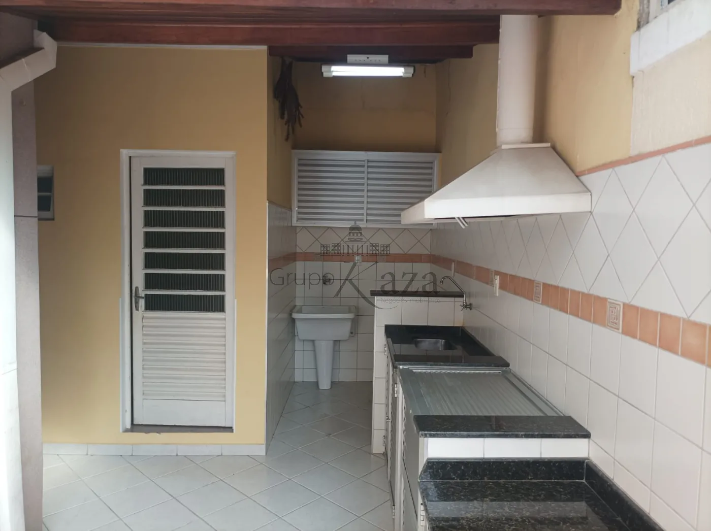 Foto 18 de Casa Sobrado em Monte Castelo, São José dos Campos - imagem 18