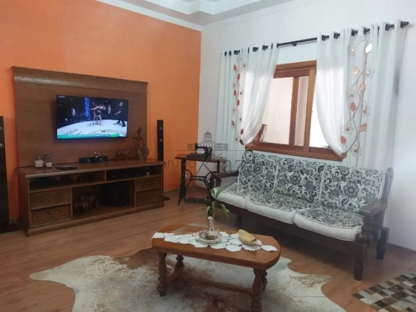 Foto 2 de Casa Padrão em Vila Pantaleão, Caçapava - imagem 2