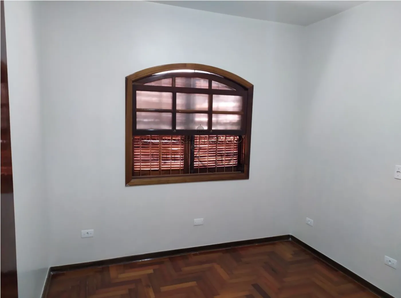 Foto 9 de Casa Padrão em Parque Brasil, Jacareí - imagem 9