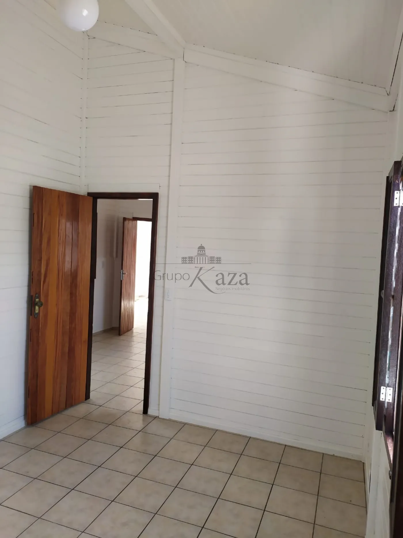 Foto 10 de Casa Padrão em Parque Brasil, Jacareí - imagem 10