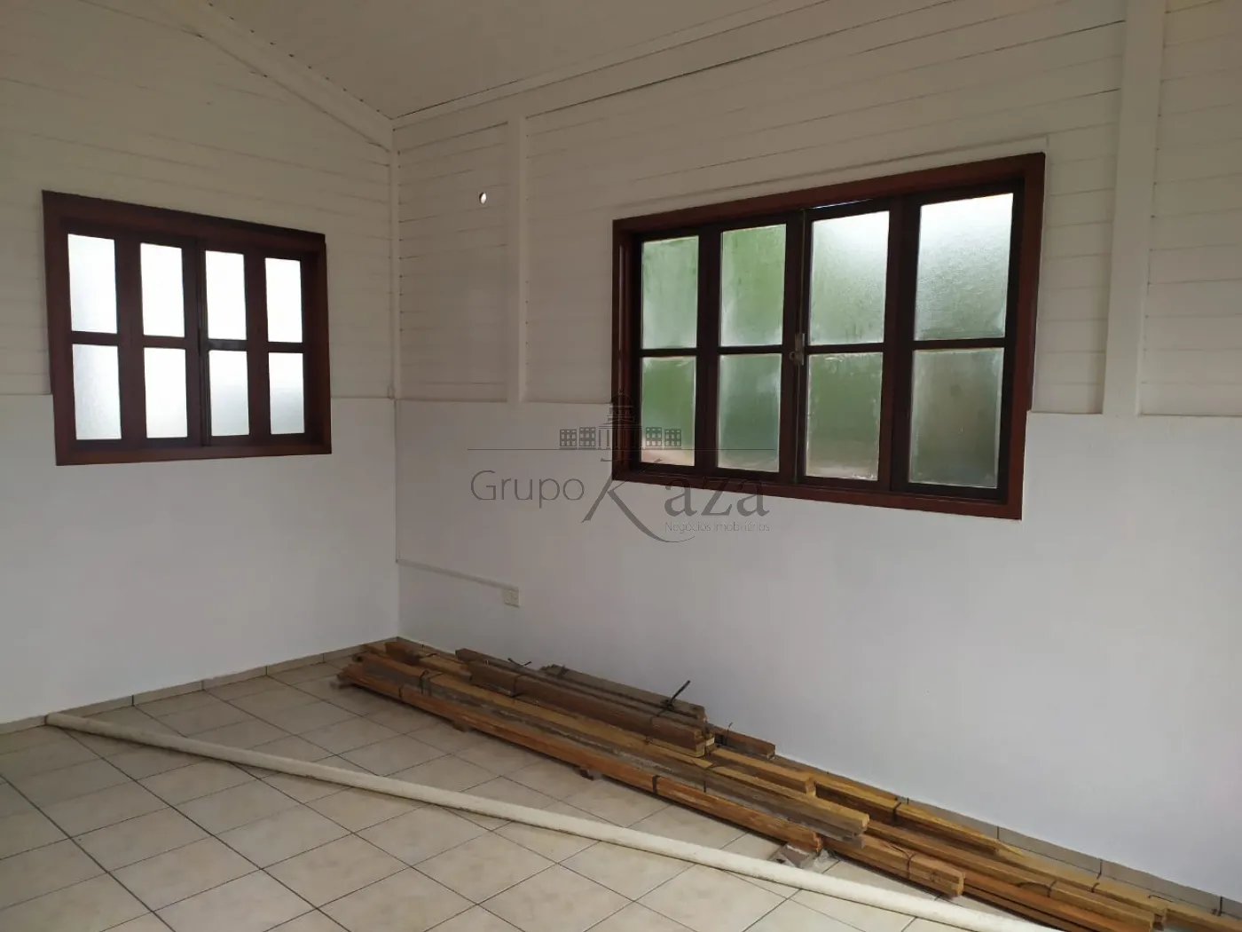 Foto 32 de Casa Padrão em Parque Brasil, Jacareí - imagem 32