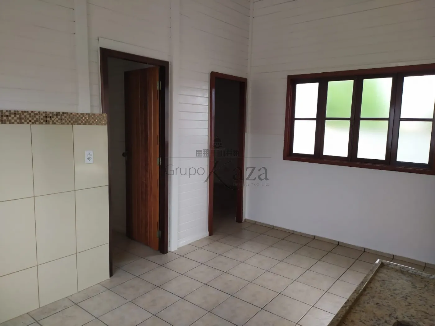 Foto 16 de Casa Padrão em Parque Brasil, Jacareí - imagem 16