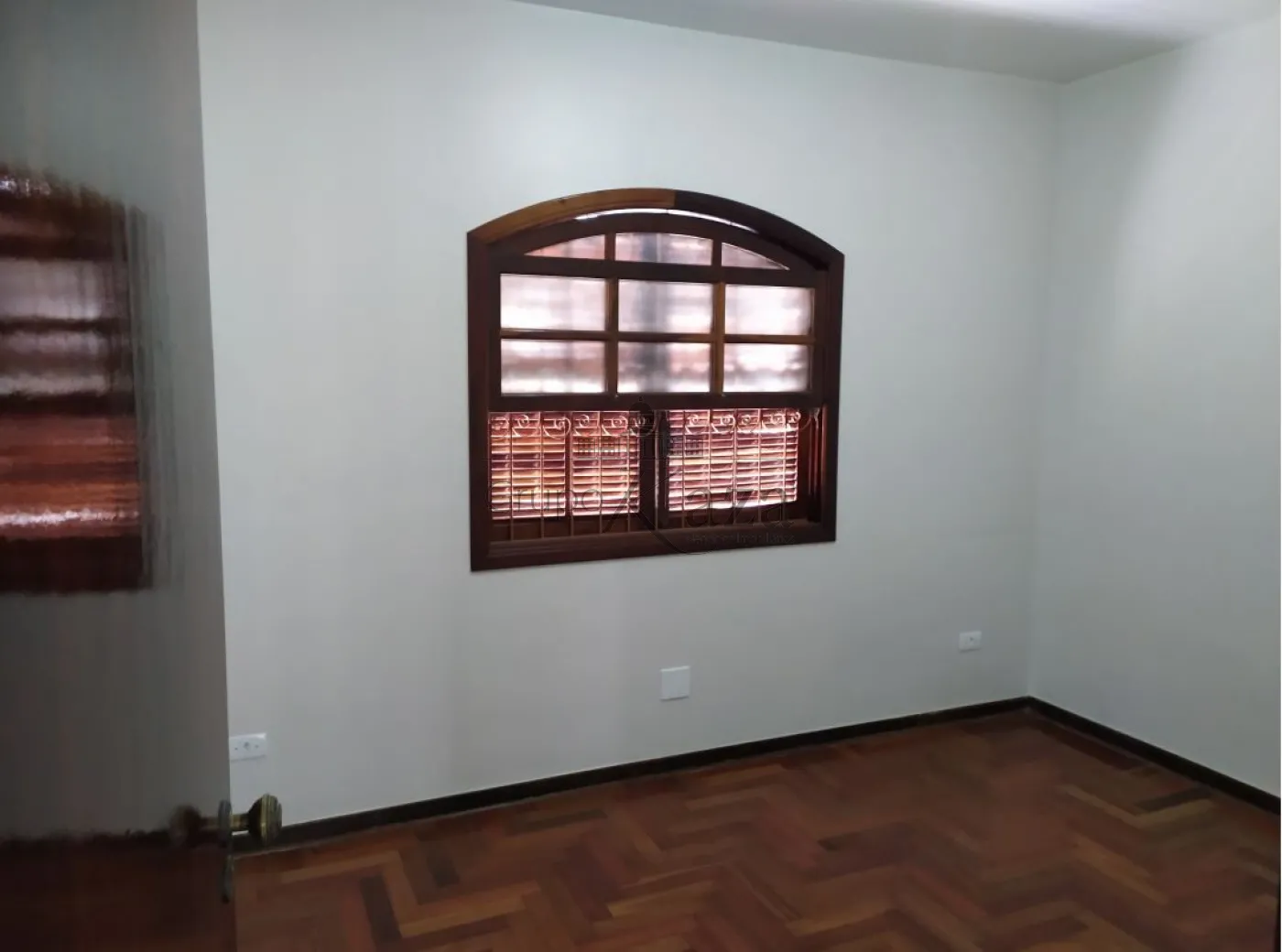 Foto 8 de Casa Padrão em Parque Brasil, Jacareí - imagem 8