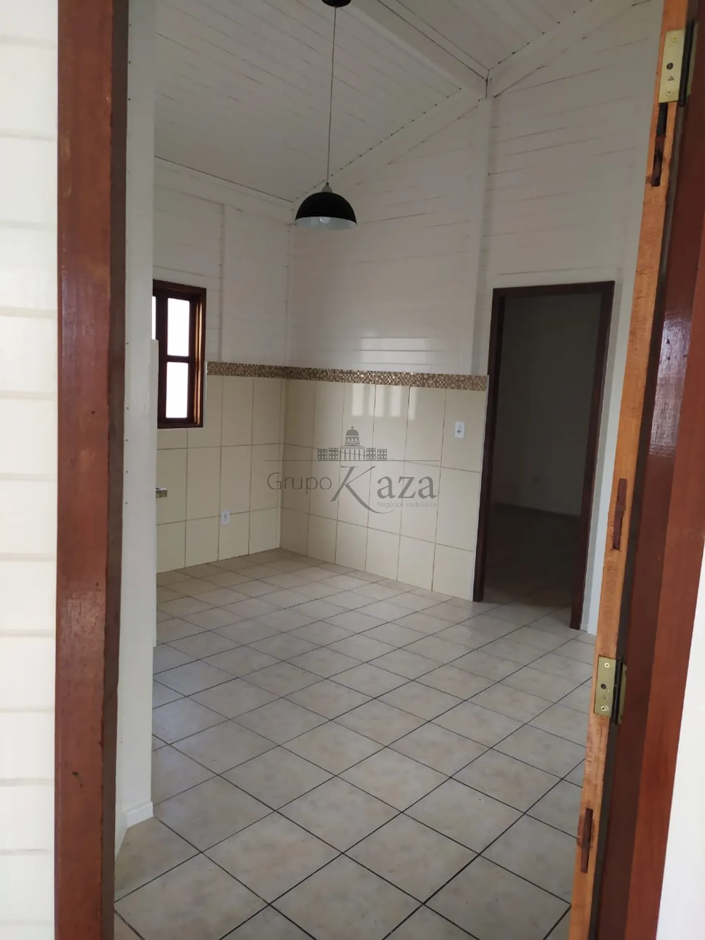 Foto 15 de Casa Padrão em Parque Brasil, Jacareí - imagem 15