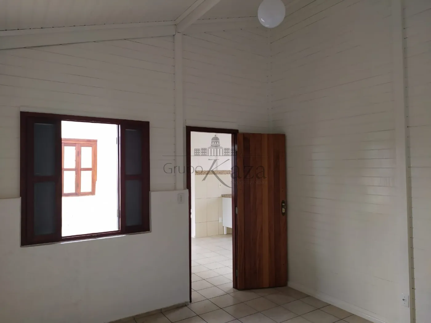 Foto 39 de Casa Padrão em Parque Brasil, Jacareí - imagem 39