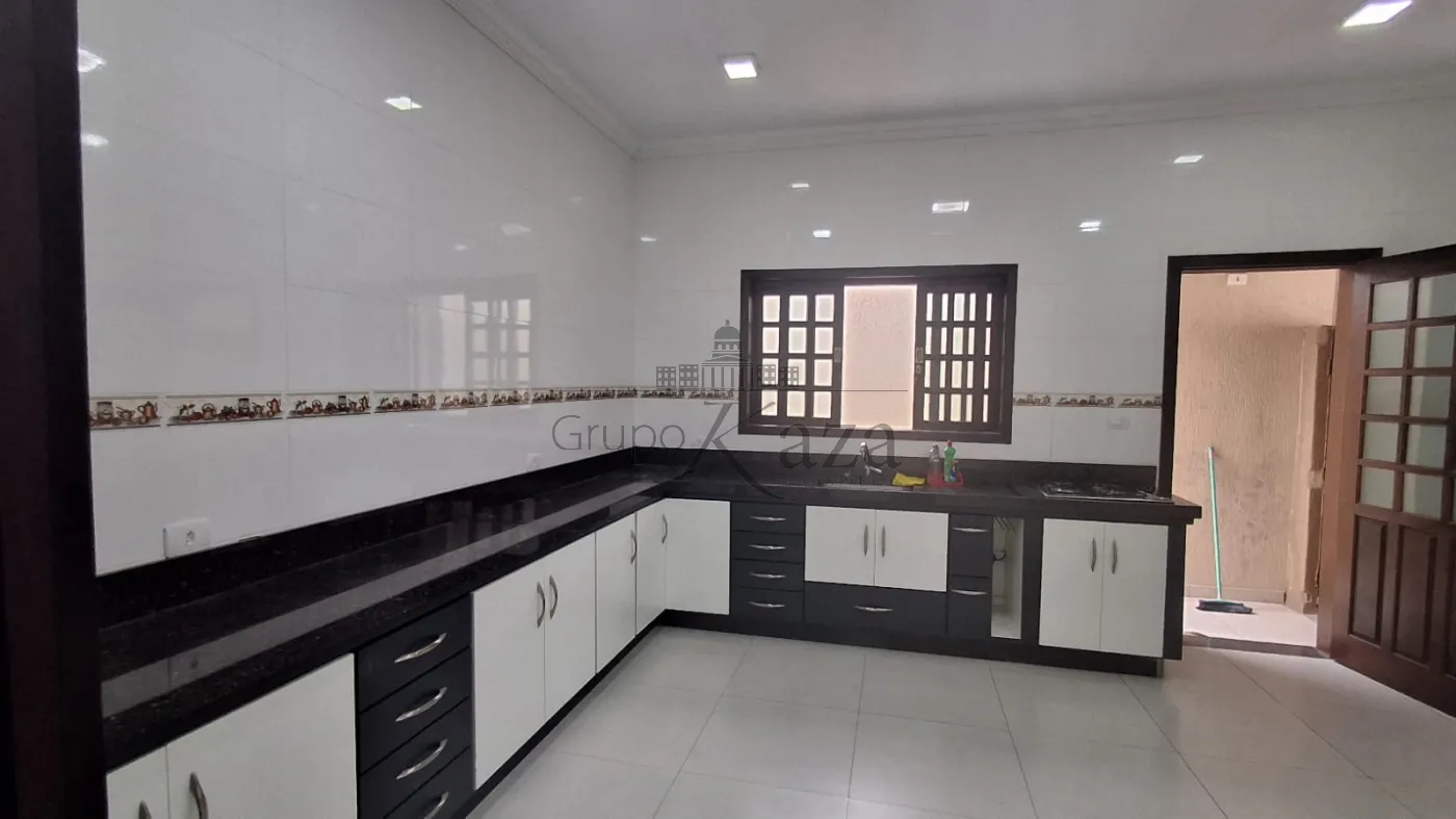Foto 5 de Casa Térrea em Loteamento Villa Branca, Jacareí - imagem 5