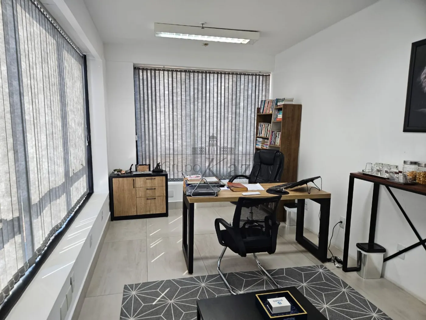 Foto 1 de Comercial Sala Condomínio em Centro, São José dos Campos - imagem 1