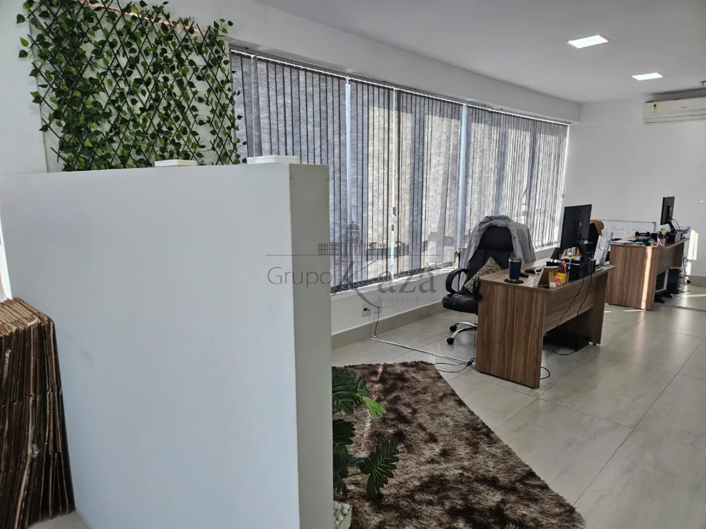Foto 2 de Comercial Sala Condomínio em Centro, São José dos Campos - imagem 2