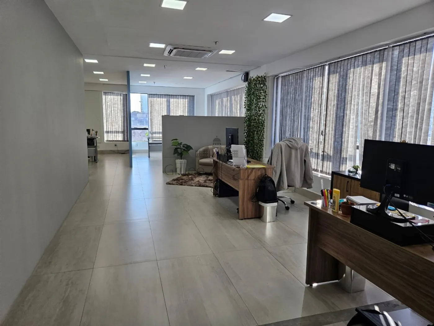 Foto 4 de Comercial Sala Condomínio em Centro, São José dos Campos - imagem 4