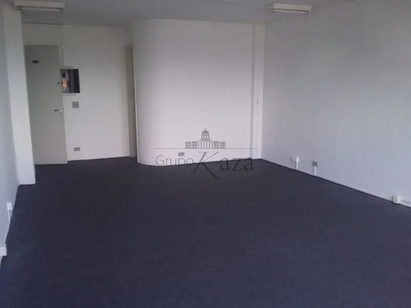 Foto 3 de Comercial Sala Condomínio em Jardim São Dimas, São José dos Campos - imagem 3