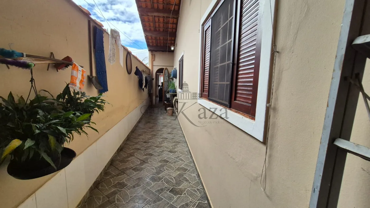 Foto 20 de Casa Padrão em Jardim Emilia, Jacareí - imagem 20