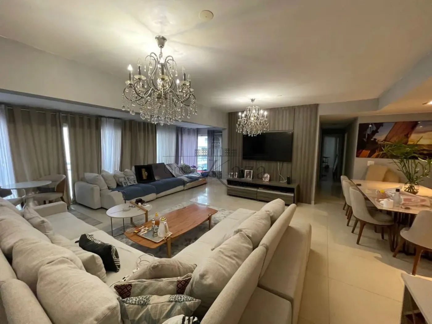 Foto 1 de Apartamento Padrão em Condomínio Royal Park, São José dos Campos - imagem 1