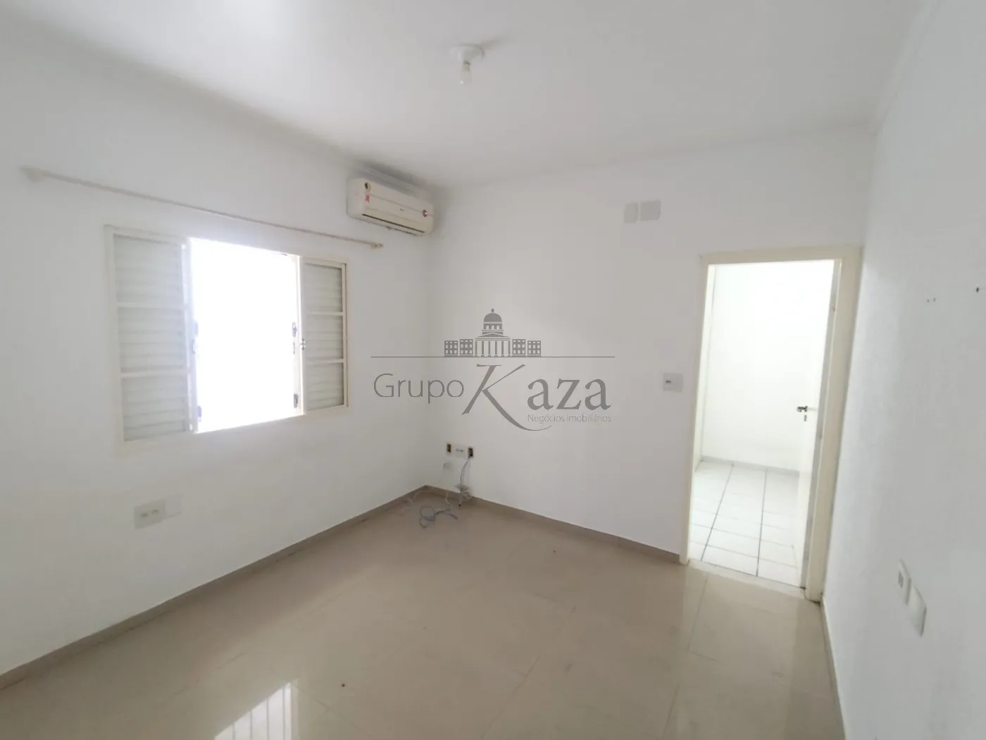 Foto 7 de Casa Padrão em Jardim Satélite, São José dos Campos - imagem 7