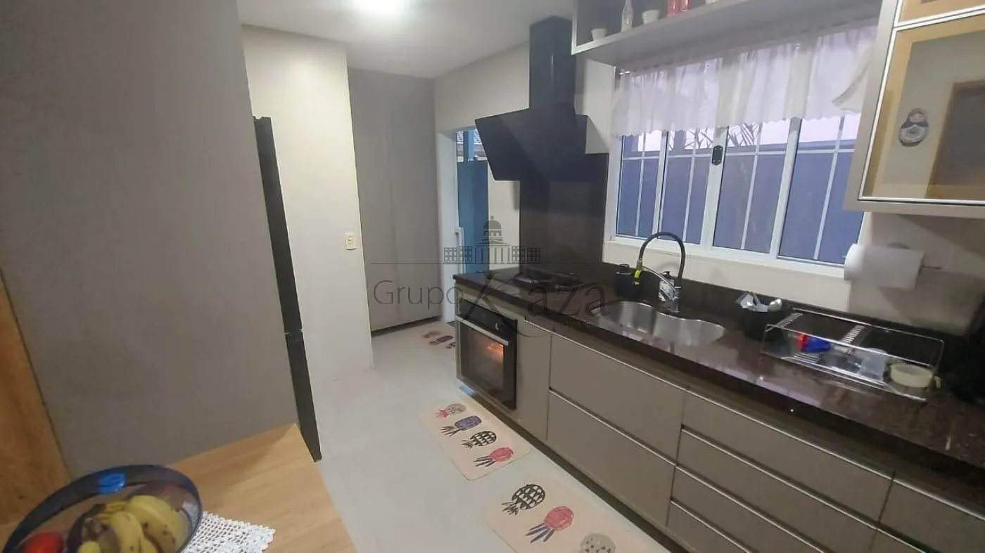 Foto 8 de Casa Sobrado em Jardim das Indústrias, São José dos Campos - imagem 8