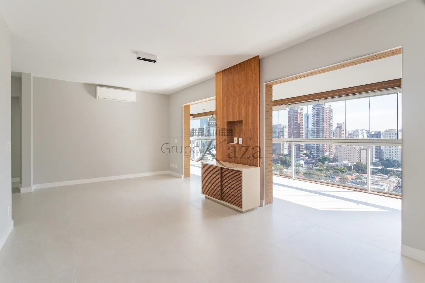 Foto 3 de Apartamento Padrão em Vila Nova Conceição, São Paulo - imagem 3