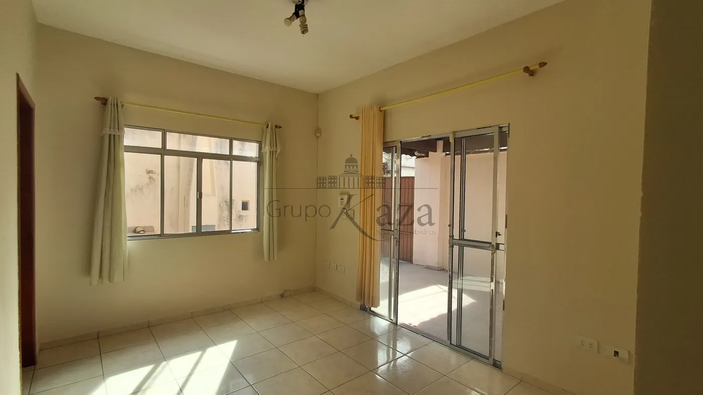 Foto 1 de Casa Padrão em Jardim Santa Maria, Jacareí - imagem 1