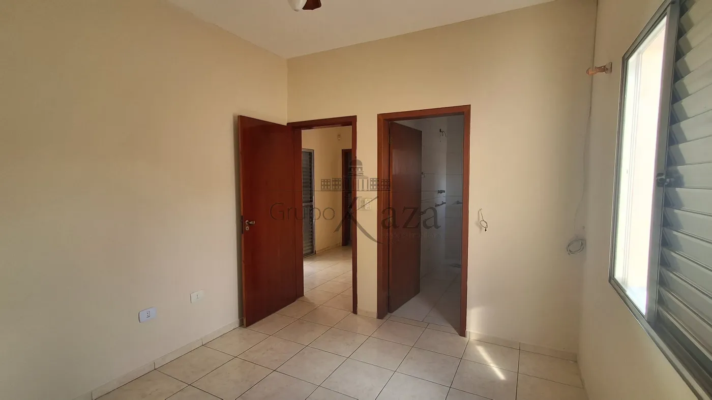 Foto 8 de Casa Padrão em Jardim Santa Maria, Jacareí - imagem 8