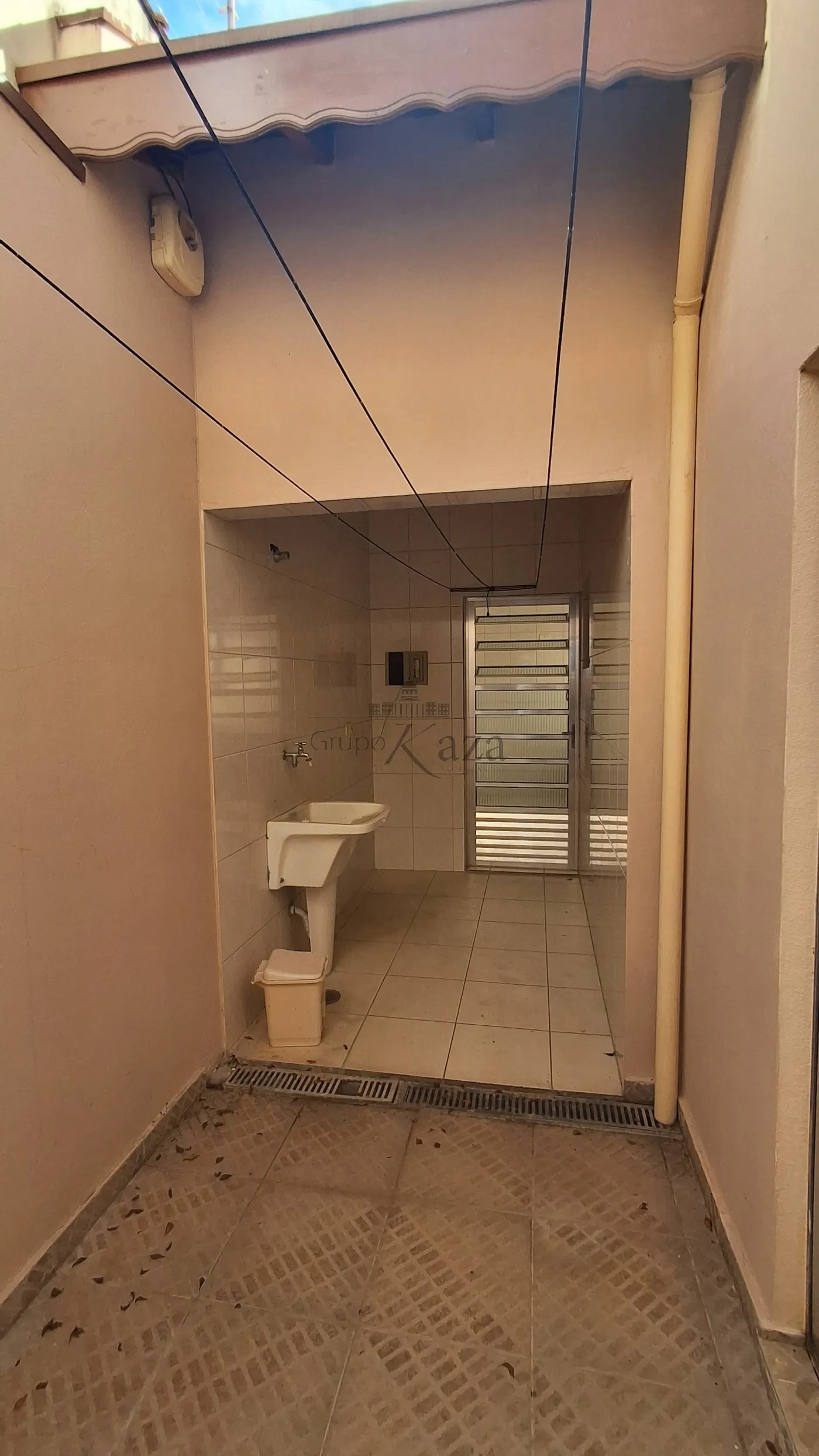 Foto 15 de Casa Padrão em Jardim Santa Maria, Jacareí - imagem 15