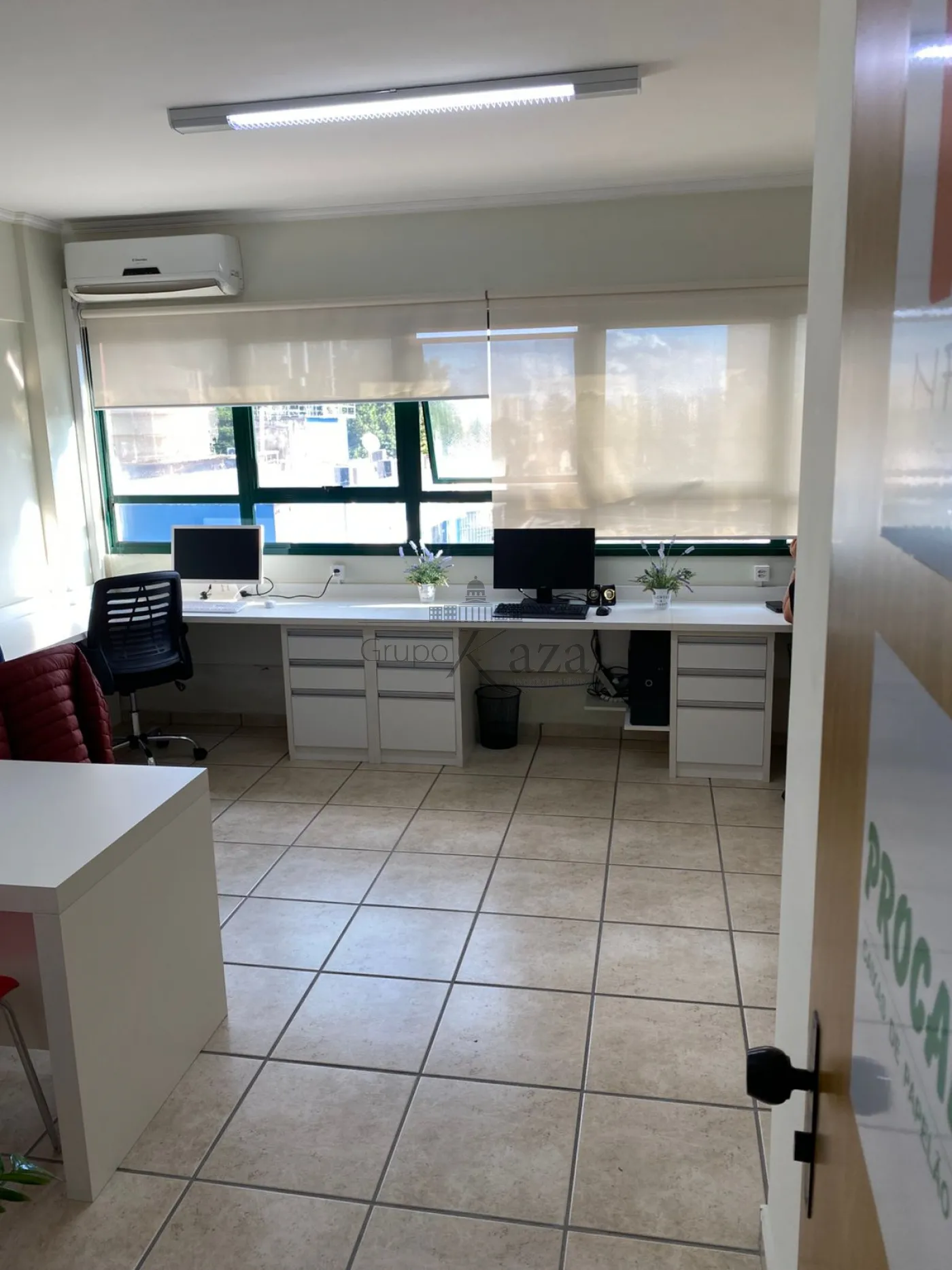Foto 1 de Comercial Sala Condomínio em Floradas de São José, São José dos Campos - imagem 1