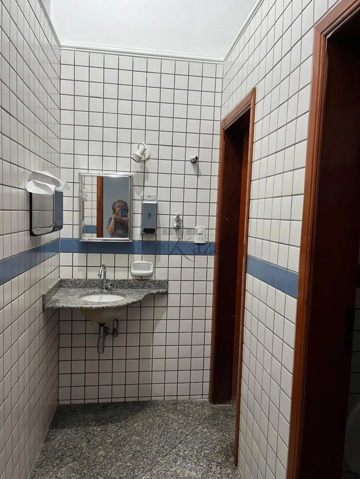 Foto 11 de Comercial Ponto Comercial em Centro, Jacareí - imagem 11