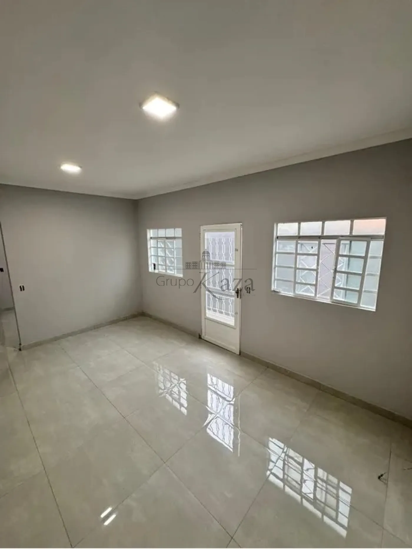 Foto 2 de Casa Padrão em Parque Novo Horizonte, São José dos Campos - imagem 2